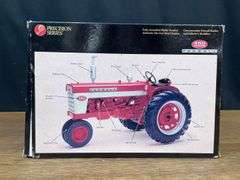 1/16 Farmall 460 Precision NIB Ertl