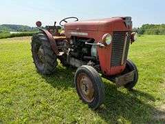 Massey Ferguson 825 Vineyard