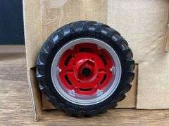 1/16 Farmall C Collector NIB Ertl