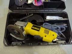 DeWalt DW402 - 4 1/2" Angle Grinder