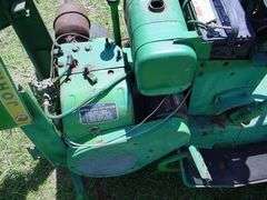 1967 John Deere 112 Round Fender