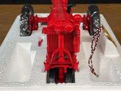 1/16 Farmall F20 Precision NIB Ertl