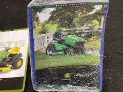 John Deere L&G Sales Literature