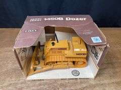 1/16 Case 1450B Dozer NIB Ertl
