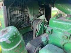 John Deere Model LA