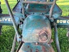 Oliver 77 Row Crop Gas