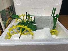 1/16 John Deere A Precision NIB Ertl