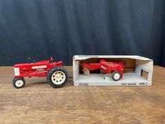 (2) 1/16 Farmall 350 + Case-IH Baler Ertl