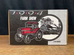 1/16 Case-IH Magnum 7240 1994 Farm Show NIB Ertl