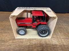 1/16 IH 5488 NIB Ertl
