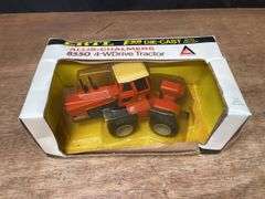 1/32 AC 8550 NIB Ertl