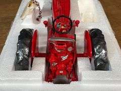 1/16 Farmall 400 Precision NIB Ertl