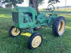 John Deere Model LA