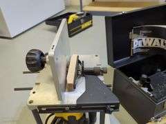 DeWalt DW621 - Plunge 2 HP Router