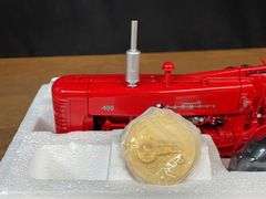 1/16 Farmall 400 Precision NIB Ertl