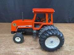 1/16 AC 8030 1982 Reno Ertl