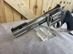 S&W Model 686 .357 Magnum DA Revolver