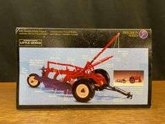 1/16 McCormick-Deering Little Genius Plow Precision NIB Ertl