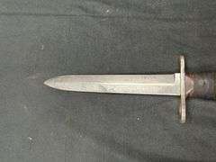 (2)-US M4 Bayonets w/M8 Scabbards