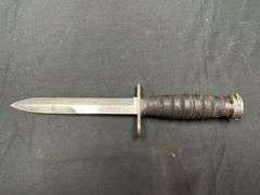 (2)-US M4 Bayonets w/M8 Scabbards