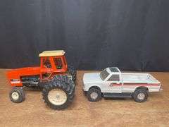 (2) 1/16 AC 7080 + Pickup Ertl