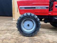 1/16 IH 5488 NIB Ertl