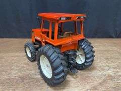 1/16 AC 8010 1982 Reno Ertl