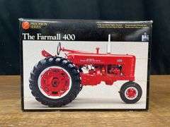 1/16 Farmall 400 Precision NIB Ertl