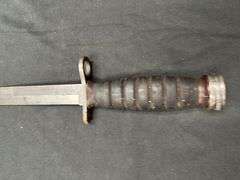 (2)-US M4 Bayonets w/M8 Scabbards