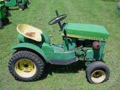 1967 John Deere 112 Round Fender