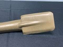 (2) IH Oil Can and Oil Can Spout