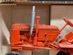 1/16 Case VAC NIB Ertl