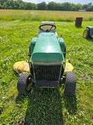 John Deere 216
