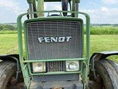 Low Hour Fendt 306LS with Loader