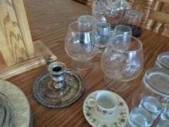 Table Top Contents - Glassware/Decanter/Trays