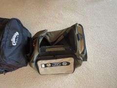 (2) Golf Bags - Callaway and Thompson Cigar