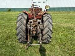 Massey Ferguson 825 Vineyard