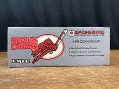 1/16 McCormick Picker Special Edition NIB Ertl