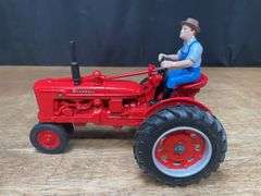 1/16 Farmall H 50th Anniversary NIB Ertl
