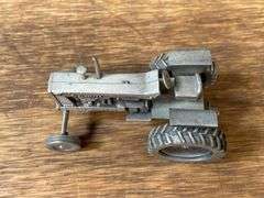 1/43 Farmall 1206 Pewter NIB SC