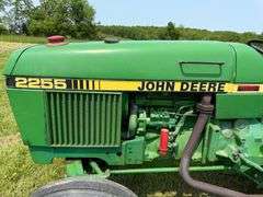 John Deere 2255