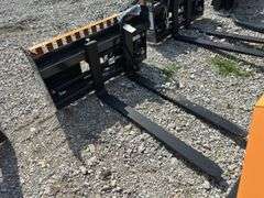 Hydrualic Skid Steer Fork Attachment