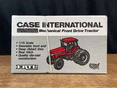 1/16 Case-IH Magnum 7150 Special Edition NIB Ertl