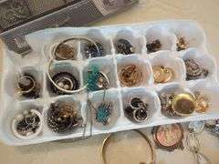 Jewelry - Necklace/Earrings/Braclets