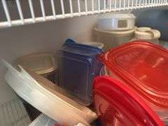 Assorted Tupperware/Plastic Containers