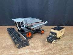 (2) 1/24 AC Gleaner N6 Combine SM + Truck Bank
