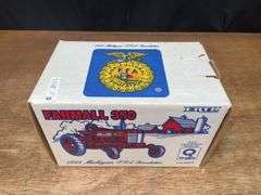 1/16 Farmall 350 1993 michigan FFA NIB Ertl