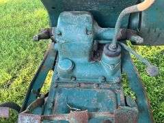 Oliver 77 Row Crop Gas