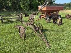 One Bottom International Harvester IHC Trip Plow