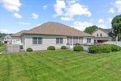 114 Heatherstone Dr. Chatham, IL 62629